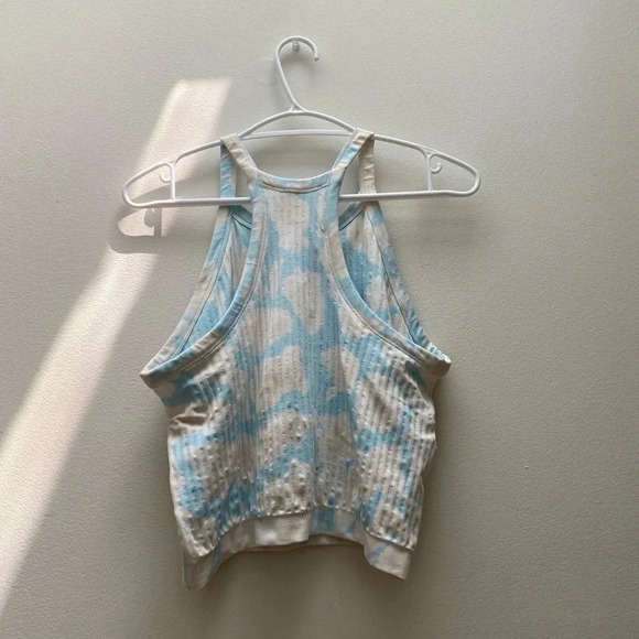 Fabletics - Cloud Print High Neck Crop Top - Picture 5 of 7